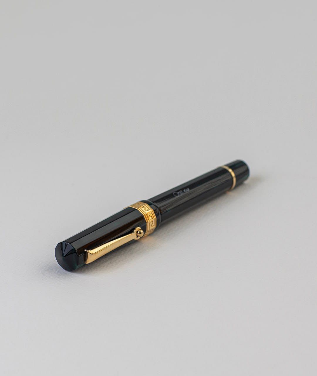 Paragon Arco Verde Fountain Pen (Yellow Gold) - Image 2