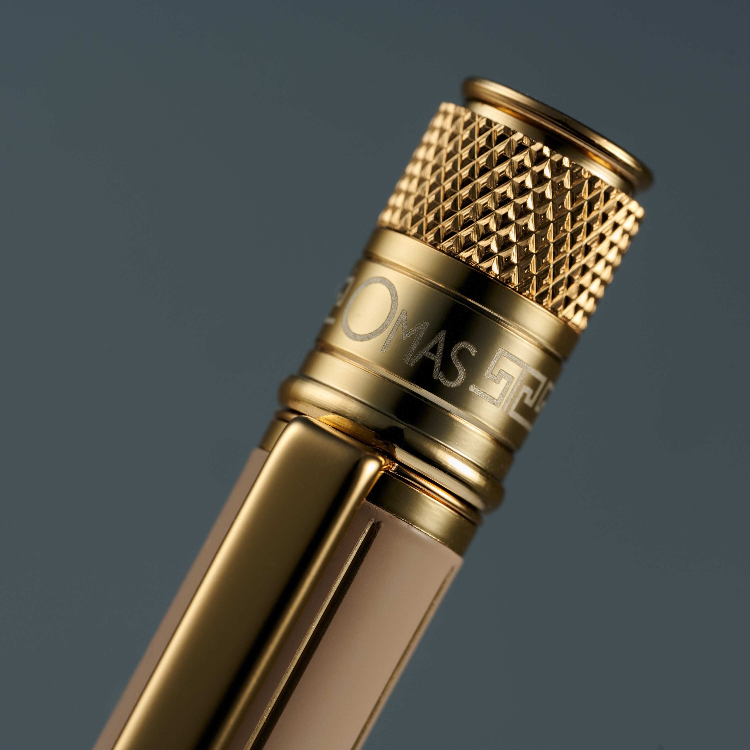 Omas Portofino Yellow Gold Mocca - Image 7